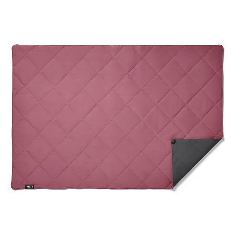YETI Lowlands Blanket Fireside Red