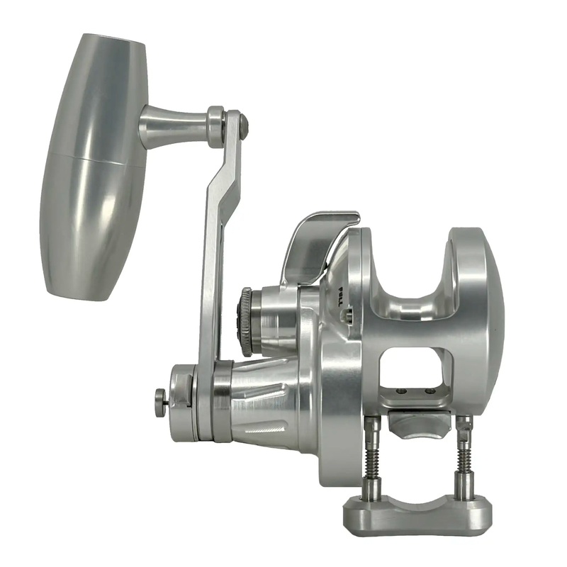 Accurate Valiant Slow Pitch BV2-300 SPJ Two Speed Reels Right Hand