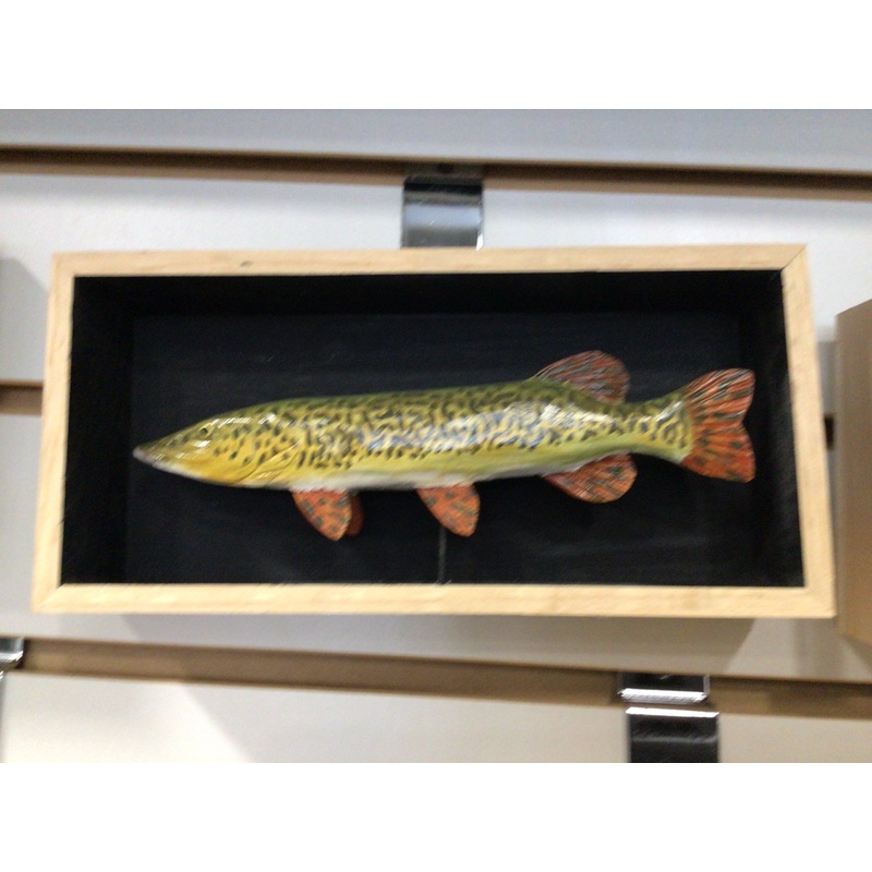 Batchik shadow box musky